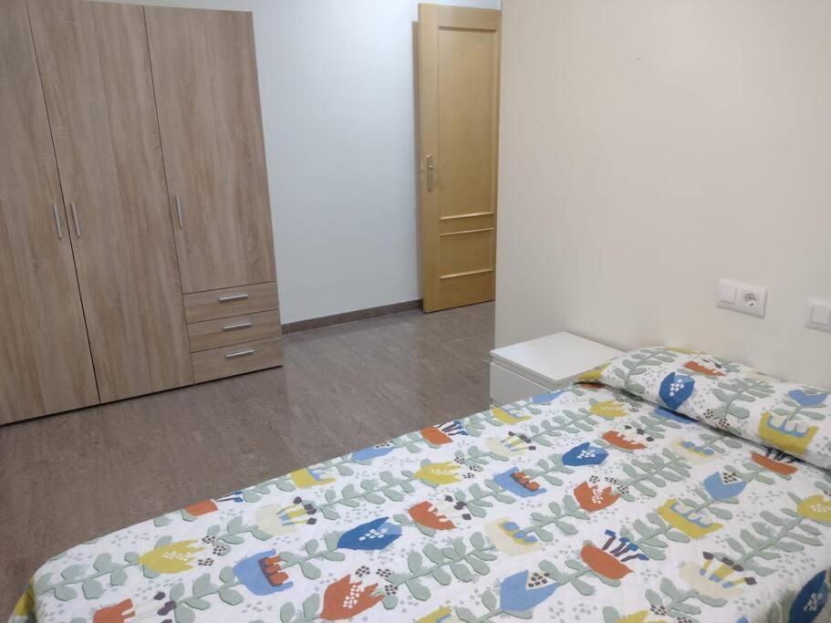 דירות Apartamento En El Centro De Jalance מראה חיצוני תמונה